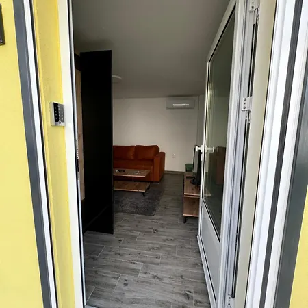 Ema Hébergement de vacances *